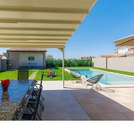 Villa Edi-Heated Pool & E-Bike Sisan Exterior photo